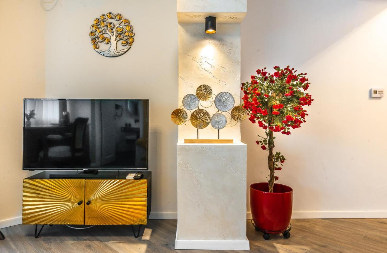 סיגישוארה Hotel Korona מראה חיצוני תמונה