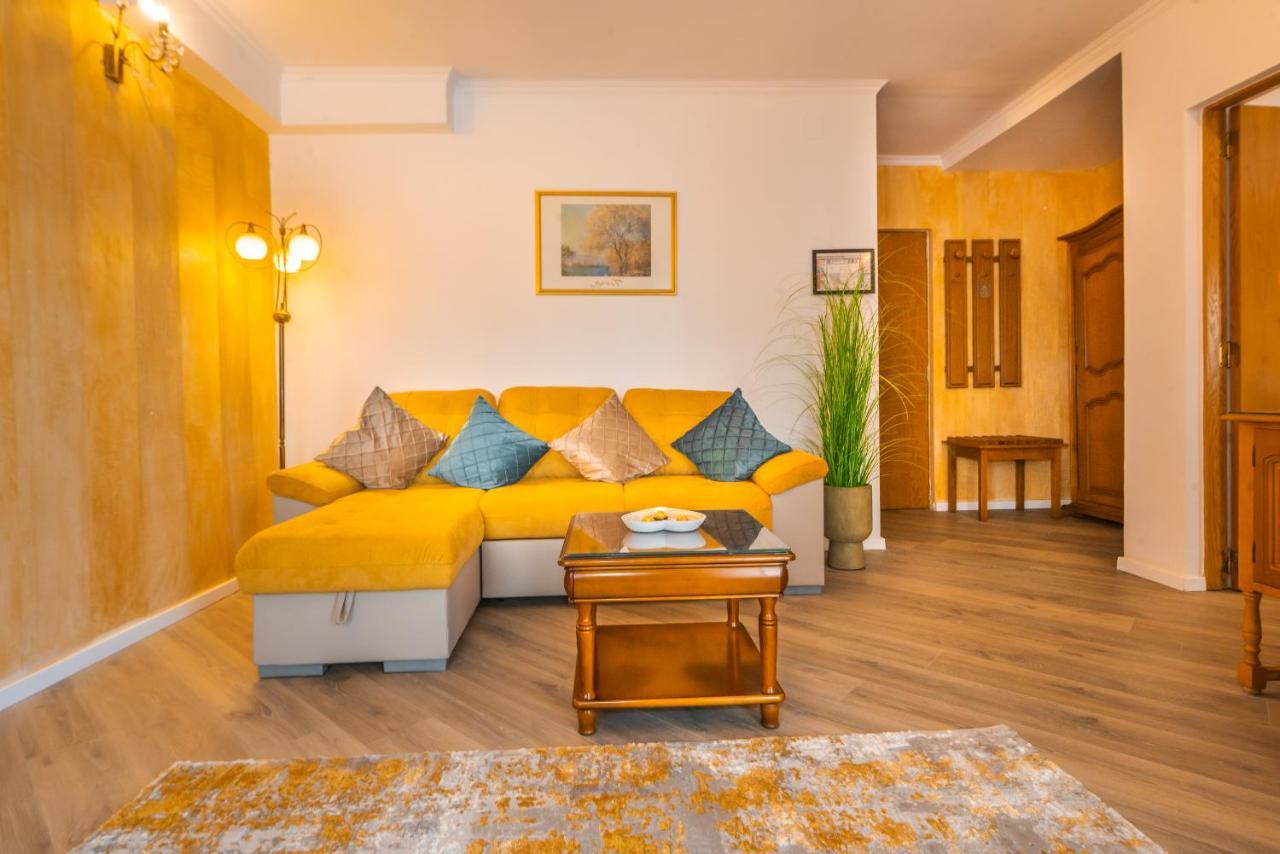 סיגישוארה Hotel Korona מראה חיצוני תמונה