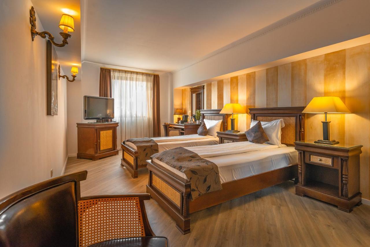 סיגישוארה Hotel Korona מראה חיצוני תמונה