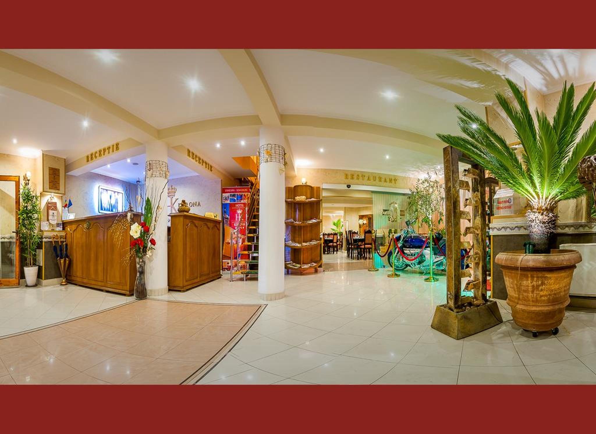 סיגישוארה Hotel Korona מראה חיצוני תמונה